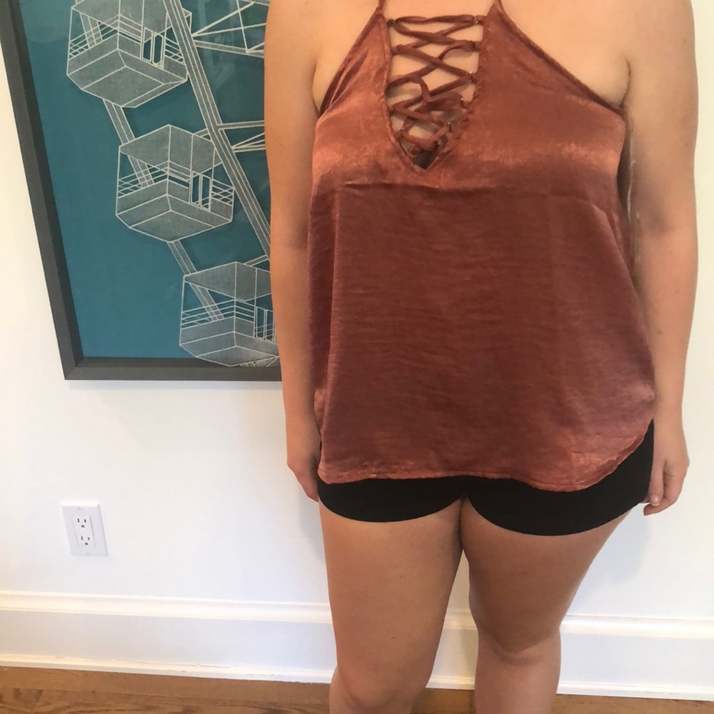 Shiny mauve tank top